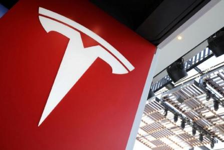 Tesla wins German lawsuit: will continue to mention self-driving features in ads